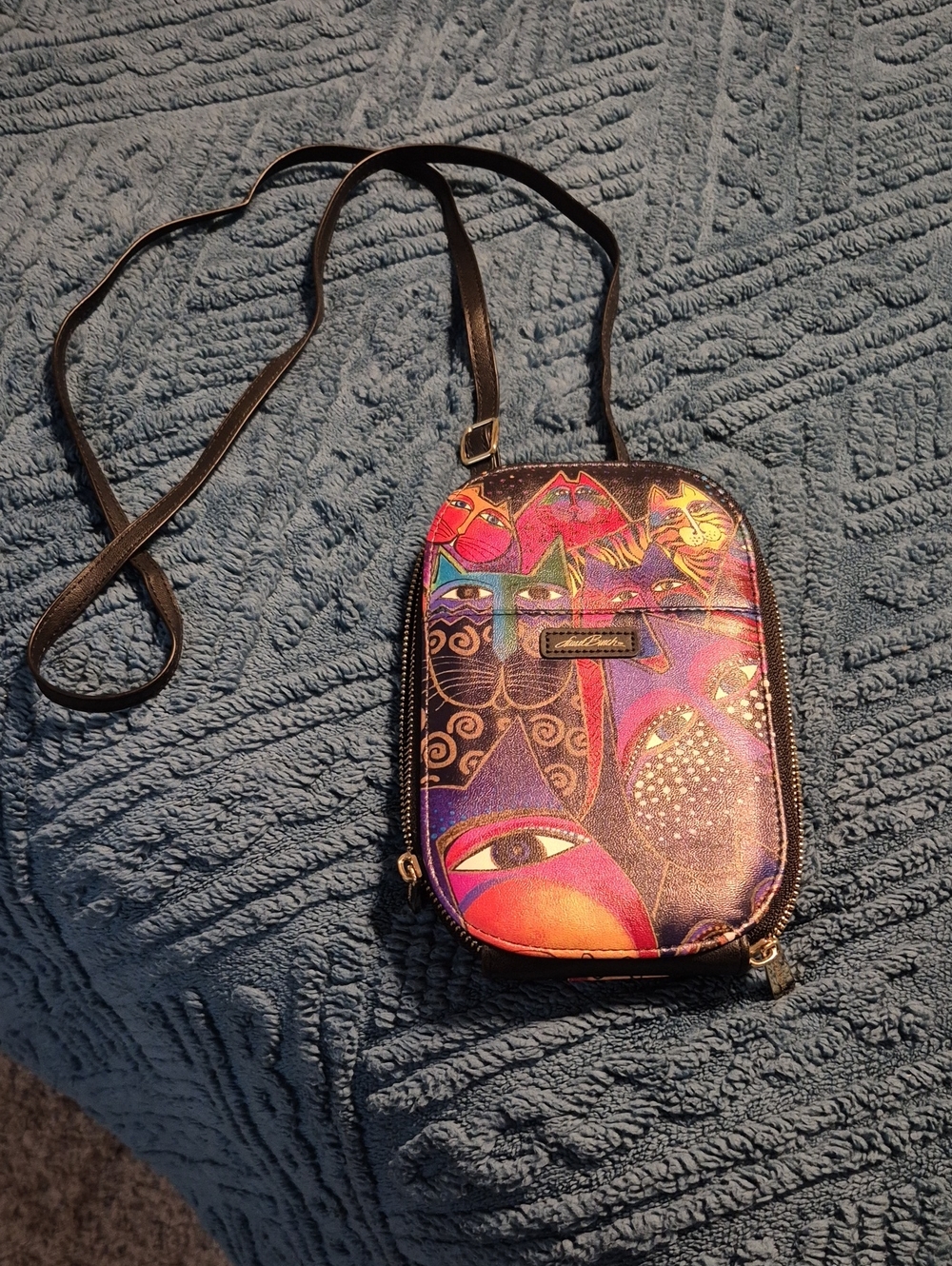 Laurel Burch Small Zip Around Crossbody Purse NWOT
